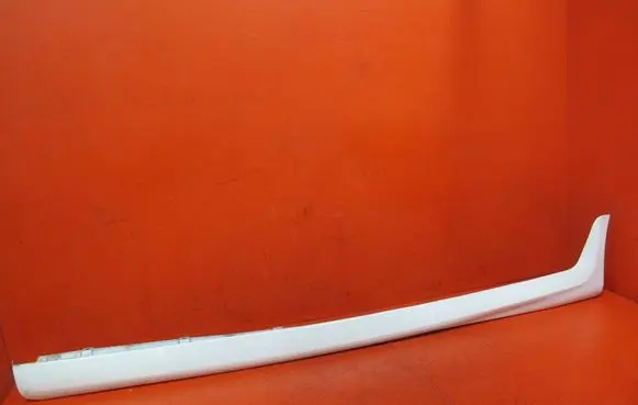 Opel Astra H side skirts sill cover 13209431
