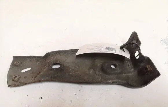 Volkswagen PASSAT B6 Fender mounting bracket 3C0821142
