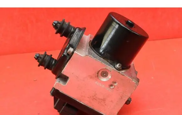 Volkswagen PASSAT B5.5 ABS Pump 3C0614095P