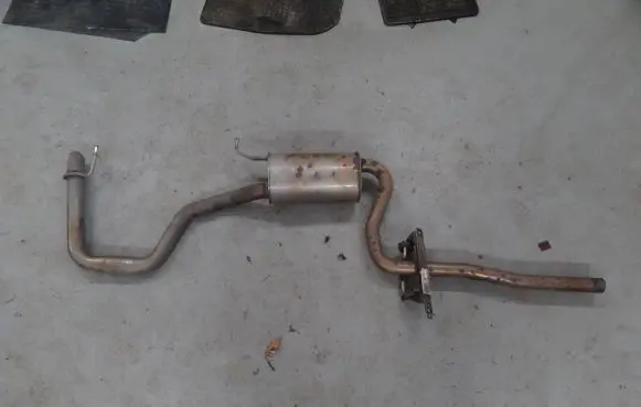Volkswagen Touran II Middle muffler/silencer 
