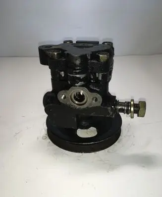 Mitsubishi Pajero Power steering pump 4408964