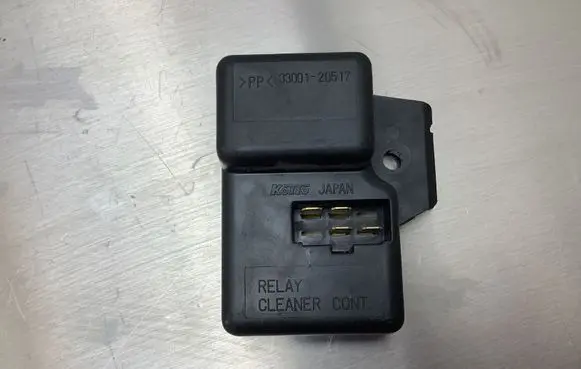 Subaru Forester SG Window wiper relay 3300120517