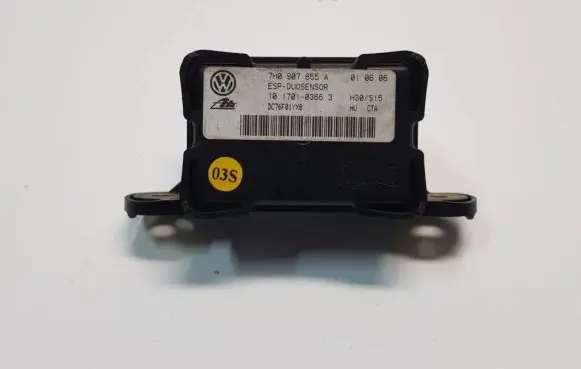 Volkswagen Golf V Trunk lid opening control unit 