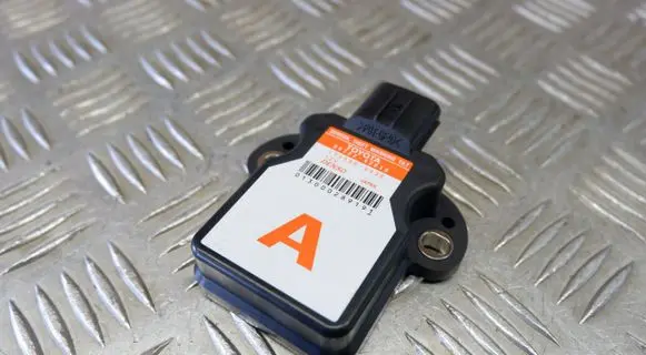 Toyota RAV 4 (XA40) Alarm movement detector/sensor 8972242010