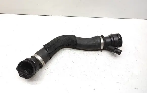 BMW 5 E60 E61 Engine coolant pipe/hose