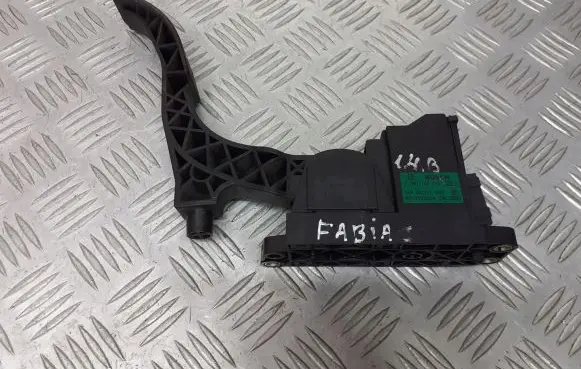 Skoda Fabia Mk1 (6Y) Accelerator pedal position sensor 0280752215