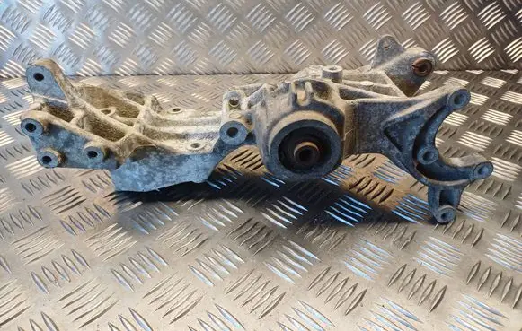 Generator/alternator bracket