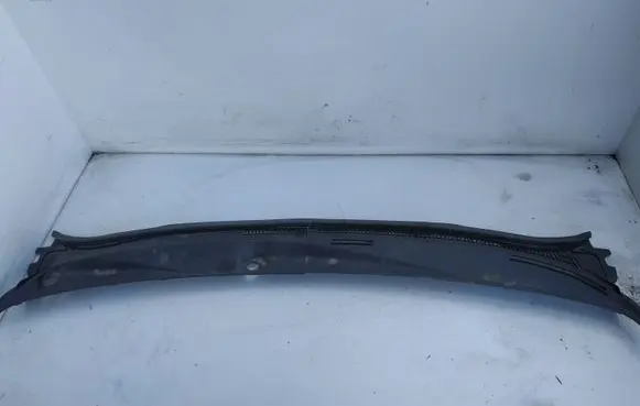 Toyota Avensis T250 Wiper trim 5578205030