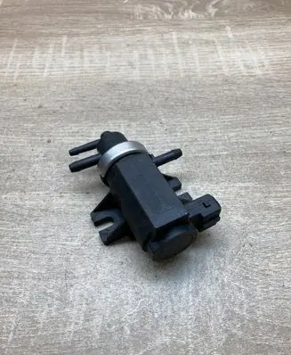 Mitsubishi Space Star Turbo solenoid valve 30618057 72190343