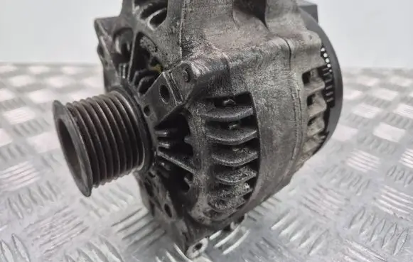BMW X5 E70 Generator/alternator 7616119 14V210A 1042106501