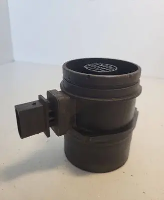BMW 5 E60 E61 Mass air flow meter 0281002567