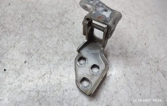 Fiat Ducato Front door lower hinge 