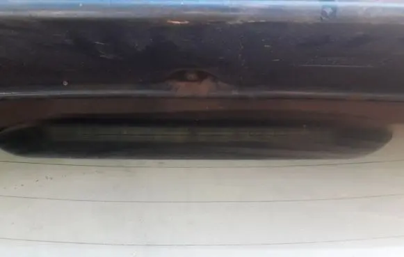 Nissan Almera N16 Third/center stoplight