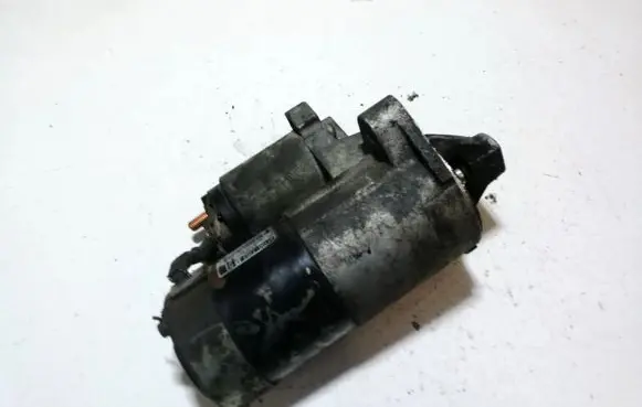 Suzuki Grand Vitara I Starter motor 3110077e2 m000t85681