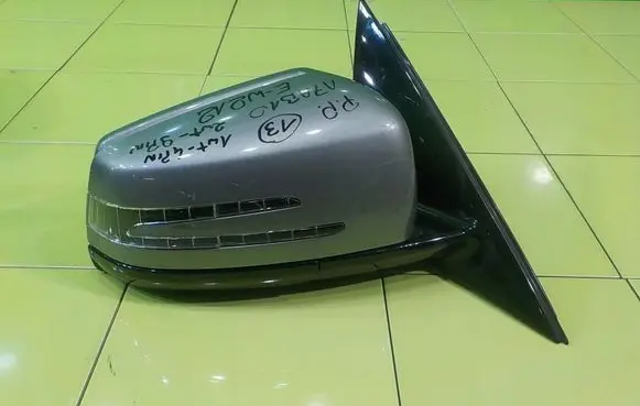 Mercedes-Benz E W212 Front door electric wing mirror A3159444 PRAWE