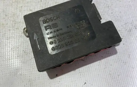 Mercedes-Benz E W124 Airbag control unit/module a0038200610 0038200610