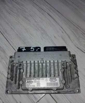 Renault Scenic II - Grand scenic II Gearbox control unit/module 8200677546