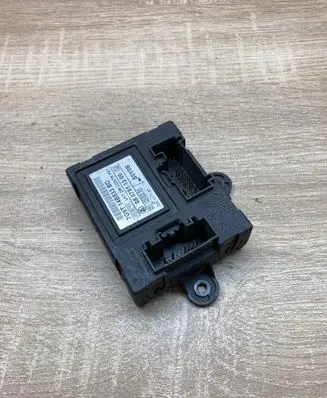 Ford Mondeo MK II Door control unit/module 7G9T14B533BD 0507911300