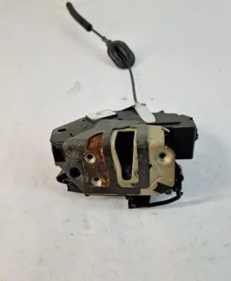 Ford Mondeo MK V Front door lock BM5AA21813DF