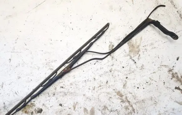 Iveco Daily 40.8 Front wiper blade arm