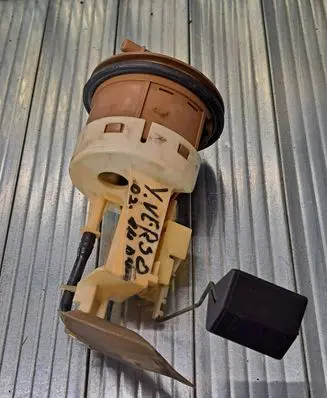 Toyota Yaris Verso Fuel level sensor 