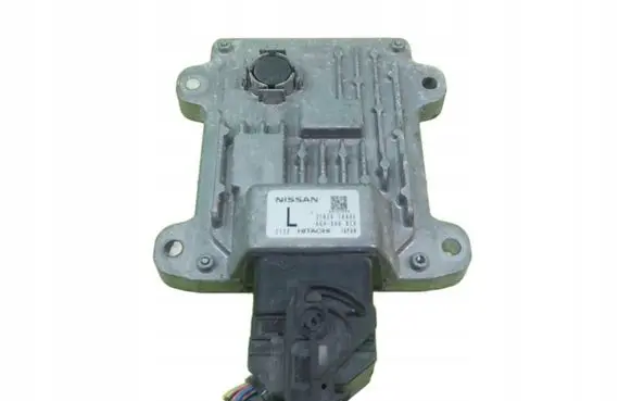 Nissan Juke I F15 Engine control unit/module 310361KA0E
