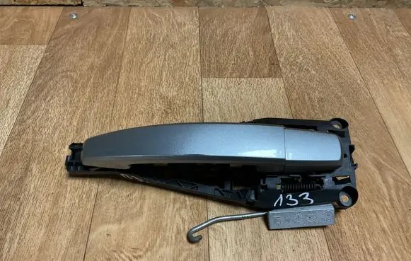 Opel Insignia A Rear door exterior handle 13505889