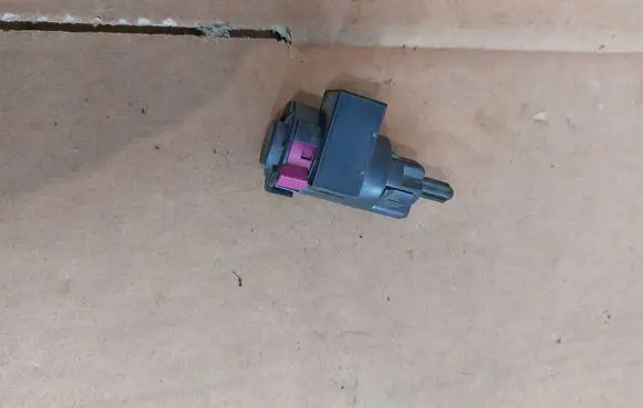 Audi Q5 SQ5 Brake pedal sensor switch 4F0945459B