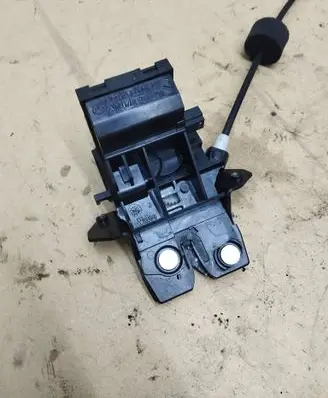 Mercedes-Benz CLK A209 C209 Loading door lock A1717500085 A1717500185
