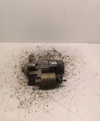 Peugeot 406 Starter motor M000T82081