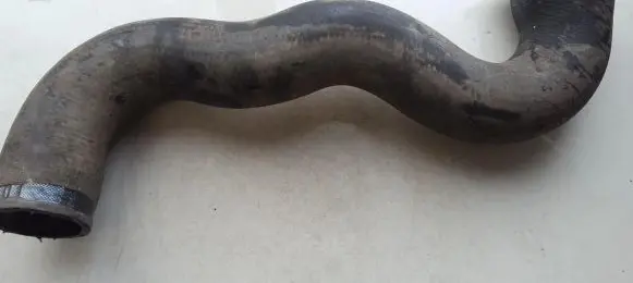 Intercooler hose/pipe