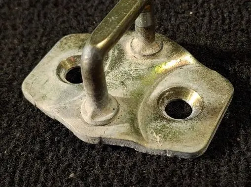 Jeep Grand Cherokee (WJ) Rear door lock loop/hook striker 