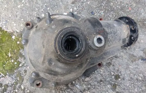 BMW X3 E83 Front differential 7545611
