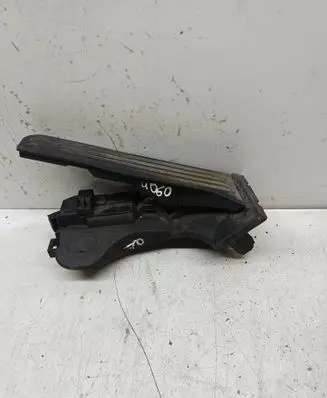 Volkswagen Touran I Accelerator throttle pedal 1T1721503H 6PV00868900