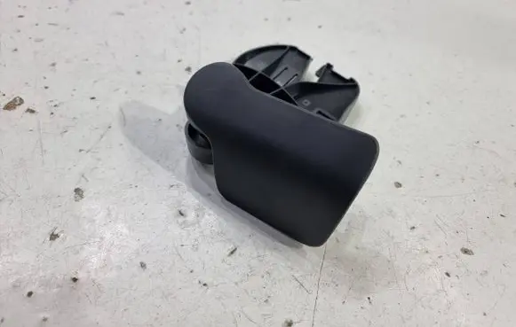 Audi A3 S3 8V Engine bonnet (hood) release handle 8T1823633