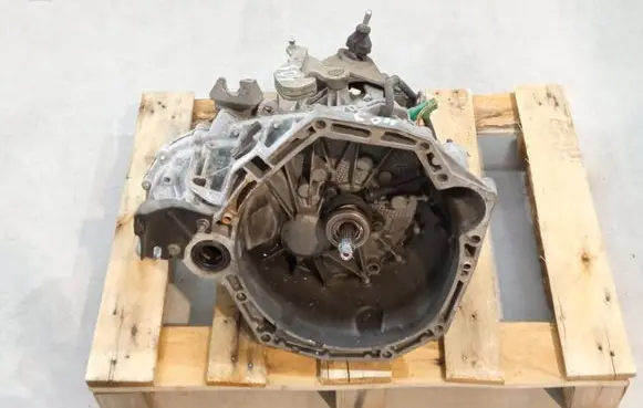 Nissan Qashqai Manual 5 speed gearbox TL4B113
