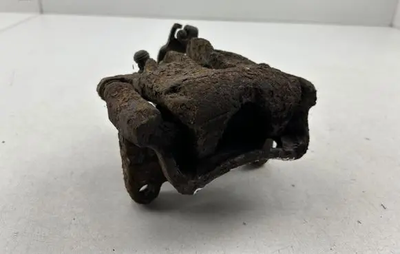 Rear brake caliper