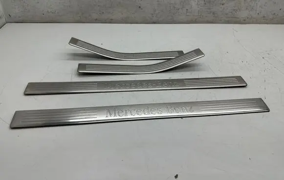 Mercedes-Benz CLS C218 AMG sill trim set (inner) 2126860936