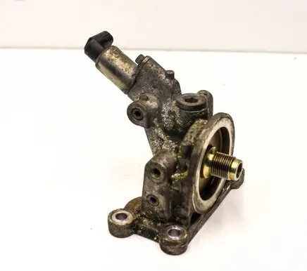 Ford Escape III Oil filter mounting bracket F2GE6881CC