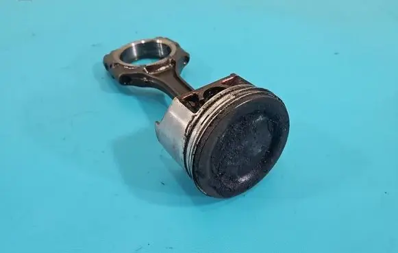 Piston