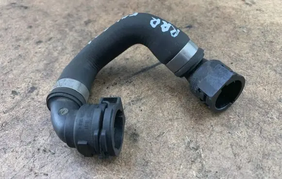 BMW 7 F01 F02 F03 F04 Engine coolant pipe/hose 11537800104 7800104