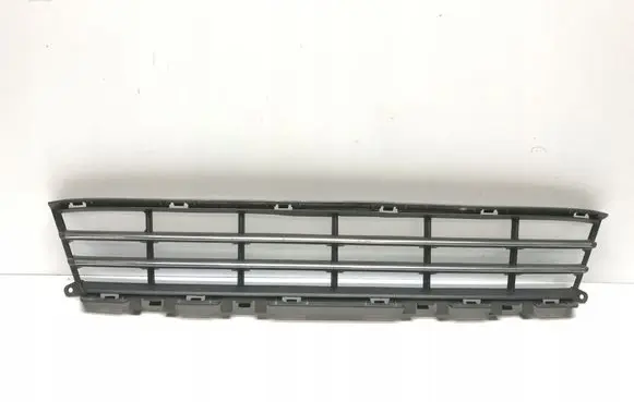 Volvo V70 Front bumper lower grill