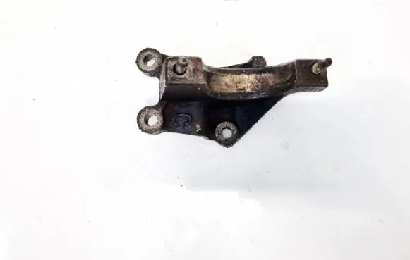 Ford Fiesta Engine mounting bracket 2s613k305ae
