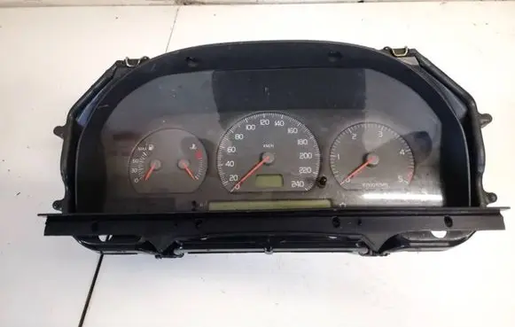 Volvo S70 V70 V70 XC Speedometer (instrument cluster) 9472523 69294-240t