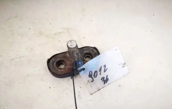 Volkswagen Touran II Rear door lock loop/hook striker 1t0827517a