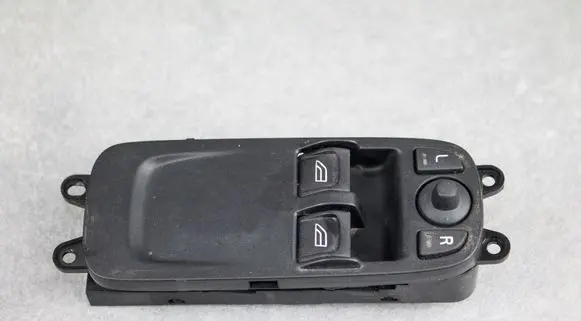 Volvo C30 Electric window control switch 30773208