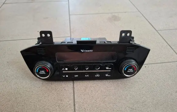 KIA Sportage Climate control unit 972503U601