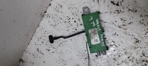 Volvo S40 Aerial antenna amplifier 30737917 28019205