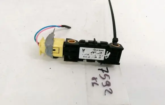 Nissan Note (E11) Airbag deployment crash/impact sensor 0285003019 98830AY00A