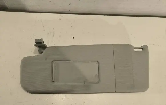 Volkswagen Golf V Sun visor 857552 576M